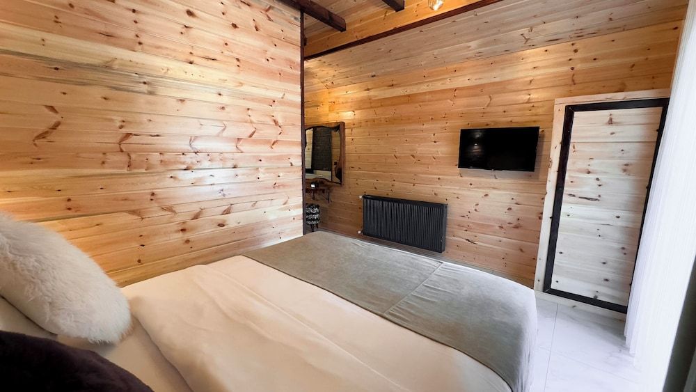 Abant Zumrut Dag Evi Deluxe Room, 1 Double Bed, Fireplace, Mountain View 2