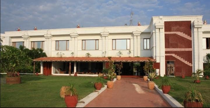 undefined Chariot Beach Resort 9