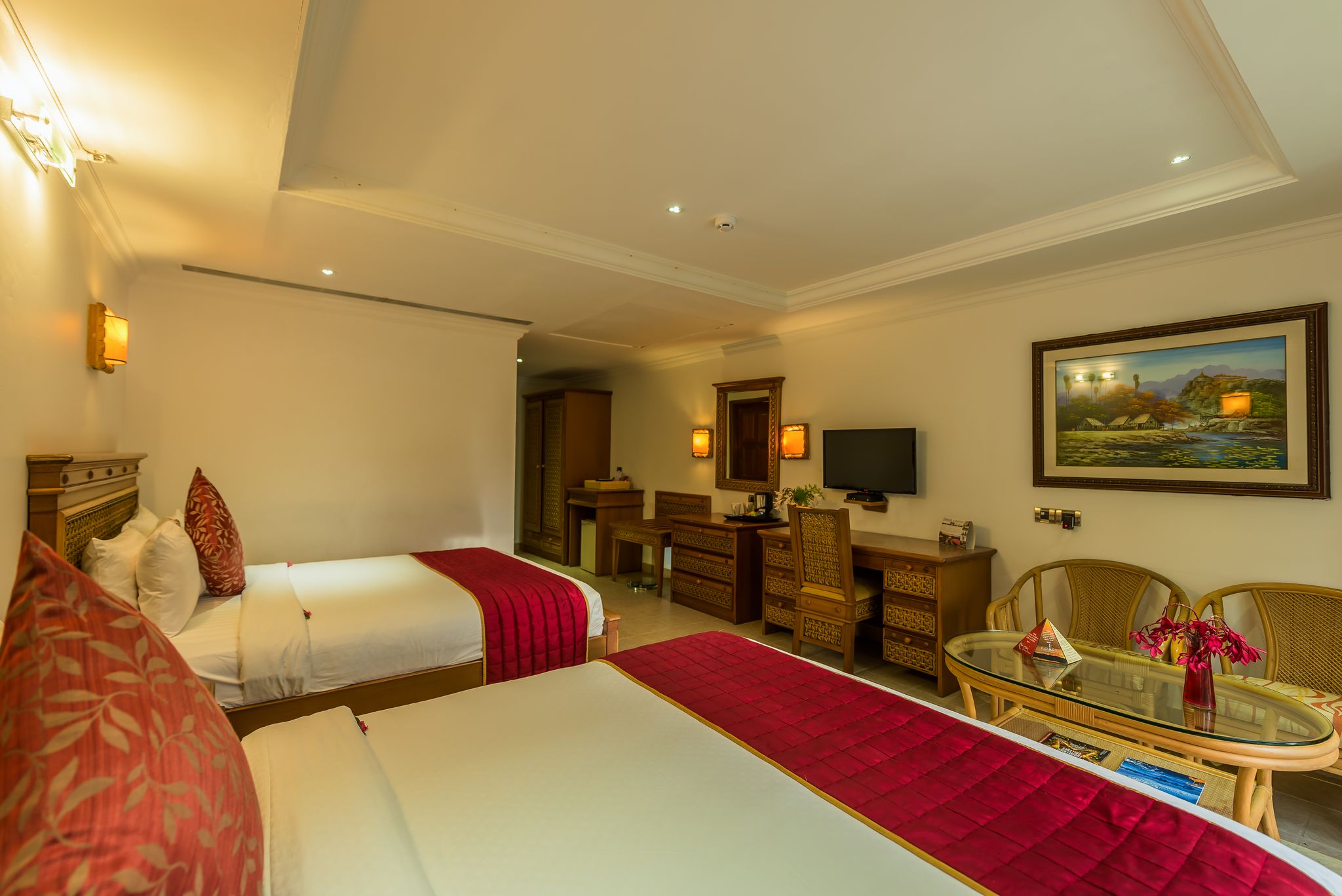 Chariot Beach Resort Executive Deluxe Room 3