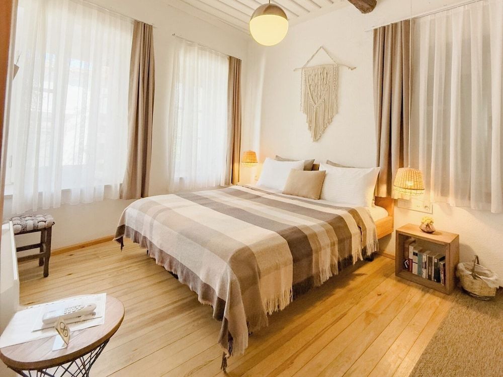 Cunda Ilios Promosyon Oda 12