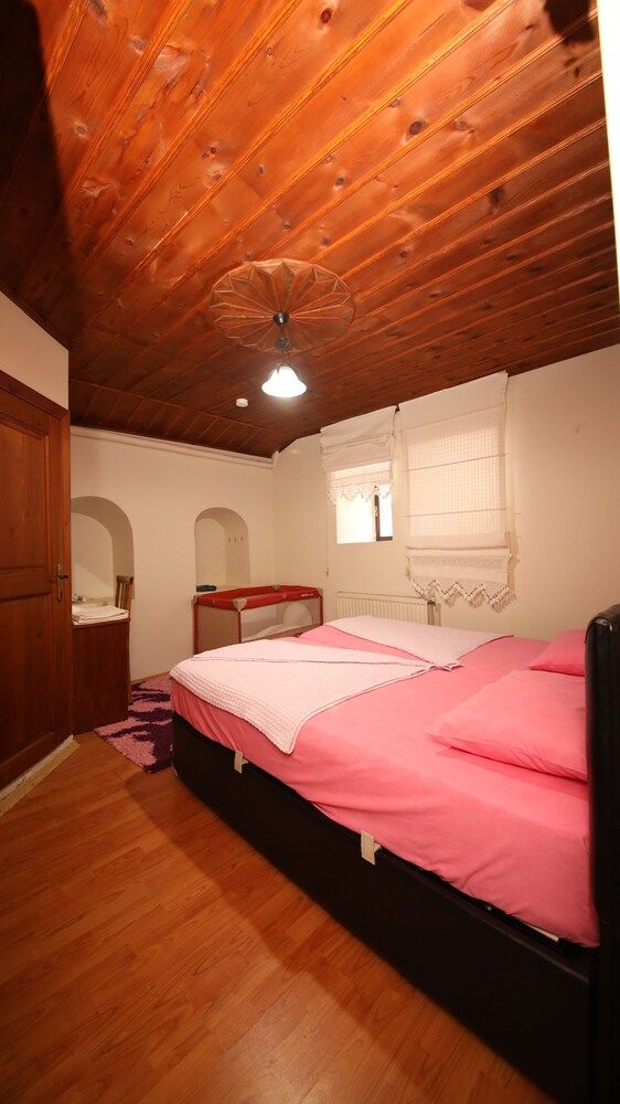 Dibekonu Konak Standard Double Room 6