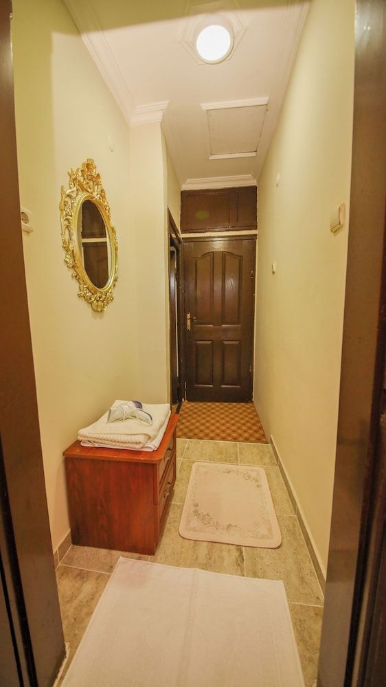 Dibekonu Konak Traditional Suite 4