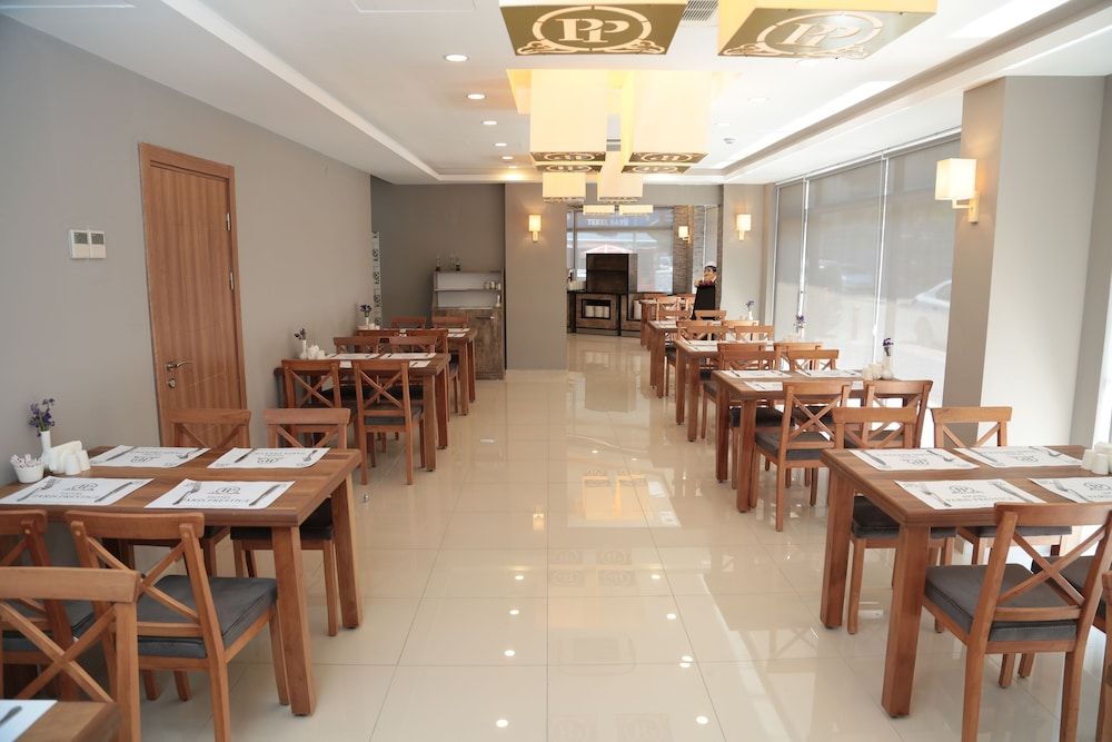 undefined Hotel Paris Prestige 7