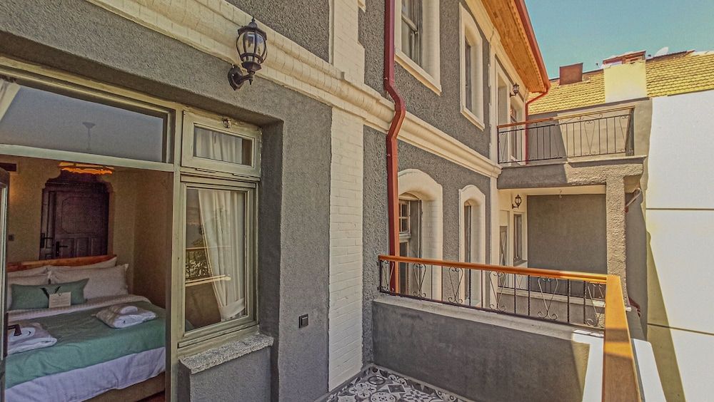 undefined Variante Hotel 6