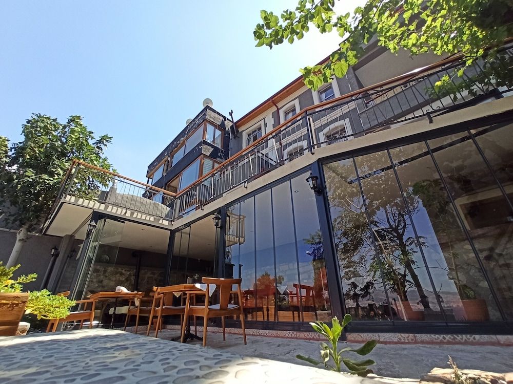 undefined Variante Hotel 6