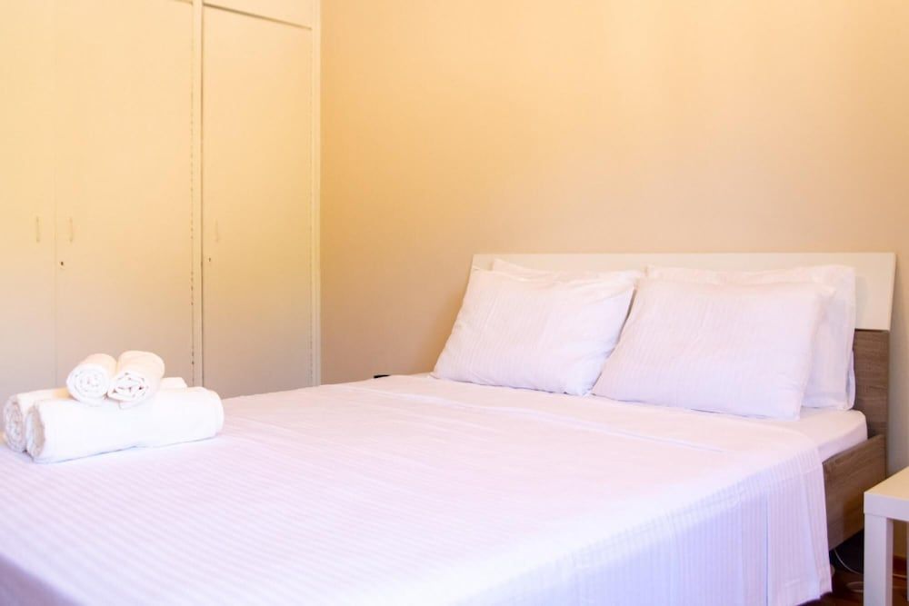 undefined Flat Near Sea and Public Transportation in Izmir 10