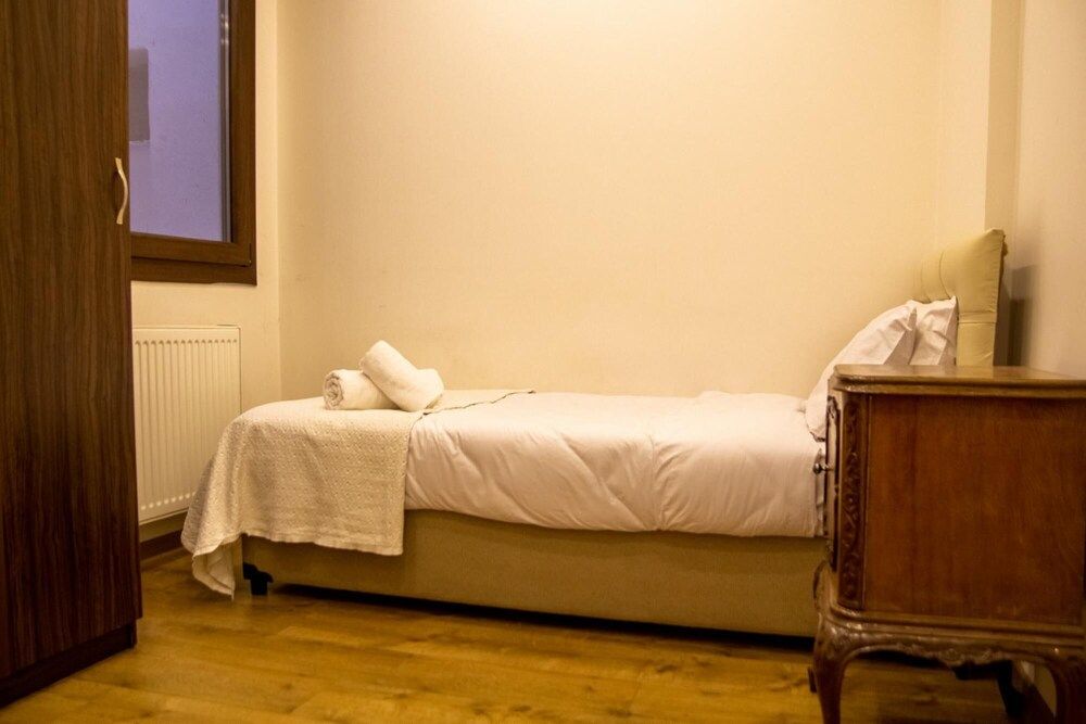 undefined Cozy and Central Flat Near Shore in Karsiyaka 10