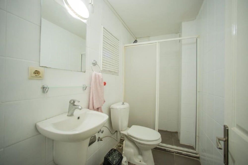 undefined Gloria Homes 4