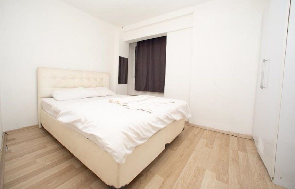 undefined Gloria Homes 3