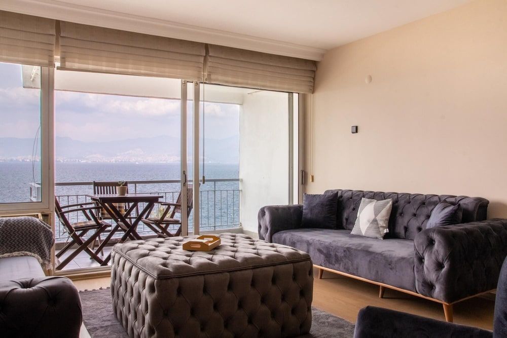 undefined Furnished Stylish Sea View Flat in Izmir Konak 3