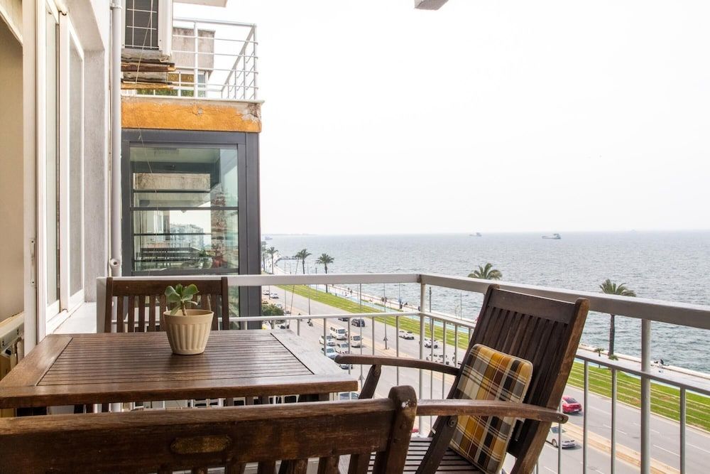 undefined Furnished Stylish Sea View Flat in Izmir Konak 7