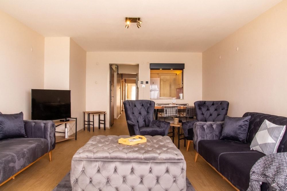 undefined Furnished Stylish Sea View Flat in Izmir Konak 10
