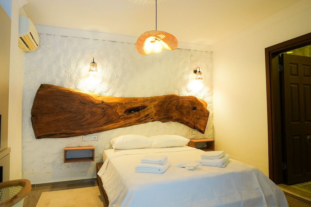 Nuriye Alacati Comfort Room