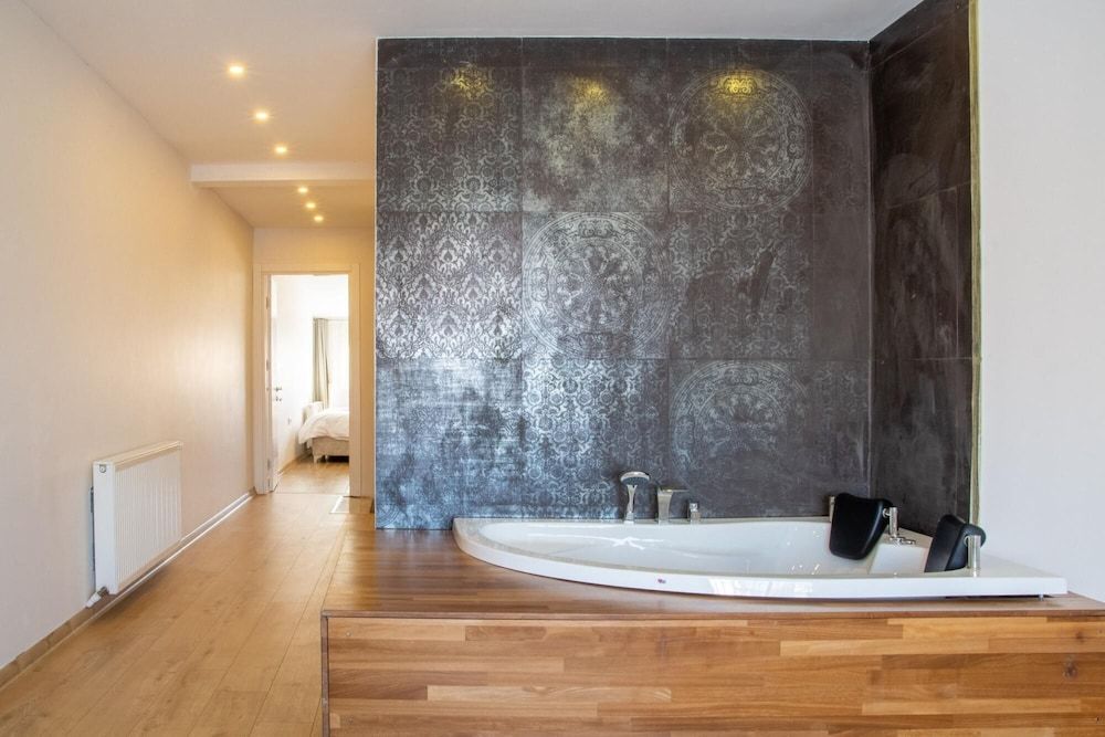 undefined Magnificent Flat With Jacuzzi in Karsiyaka 9