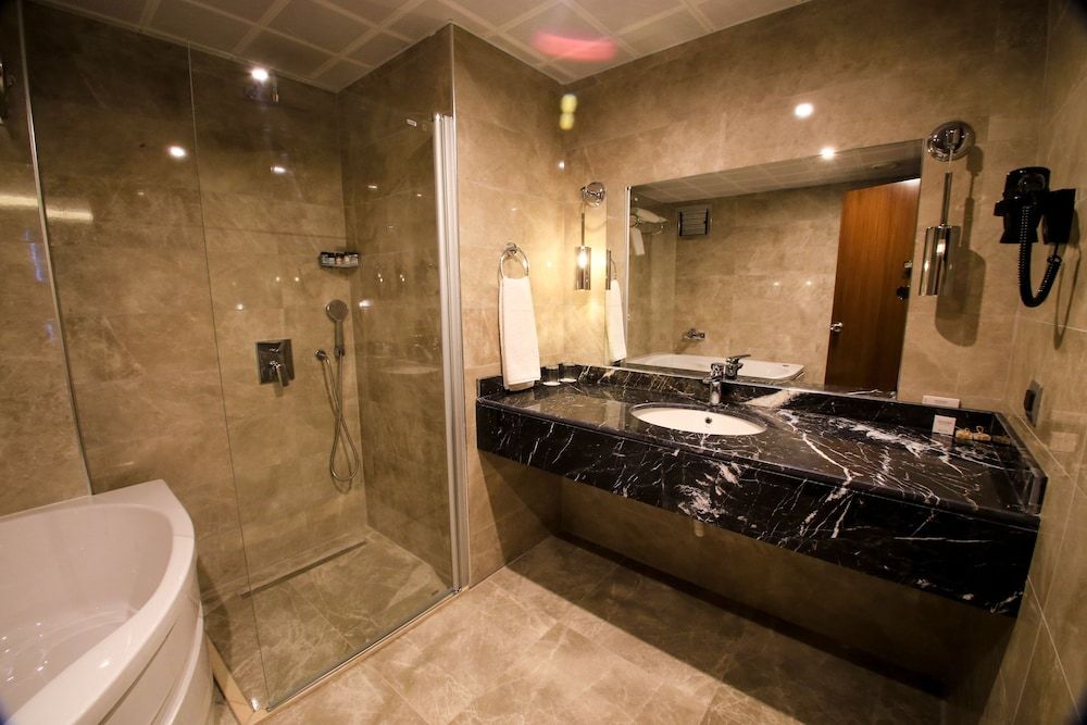 Aymira Hotel & Spa Suite 6