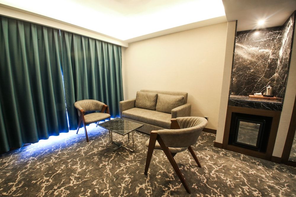 Aymira Hotel & Spa Suite 8