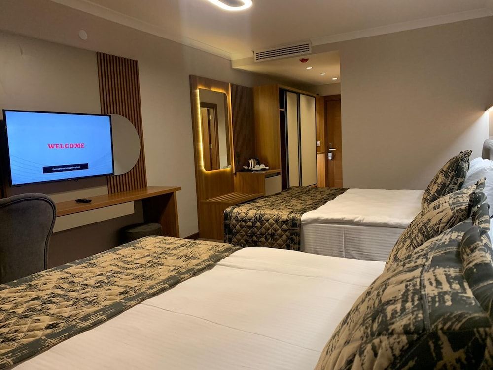 Ozkaya Otel Family Room, 2 Queen Beds, Hill View 5