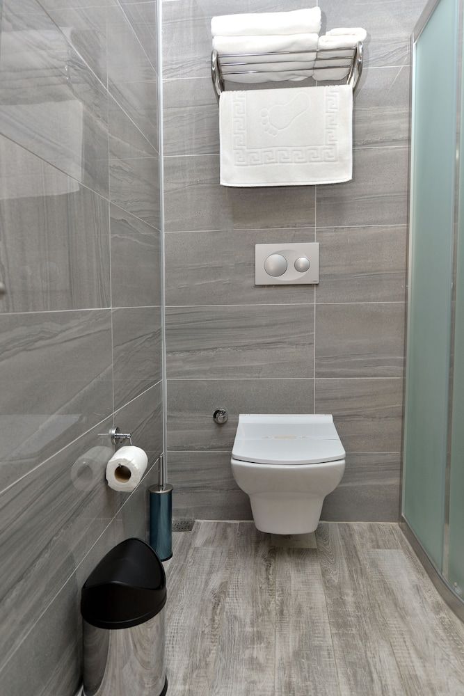 MILLS HOTEL Standard Room 4