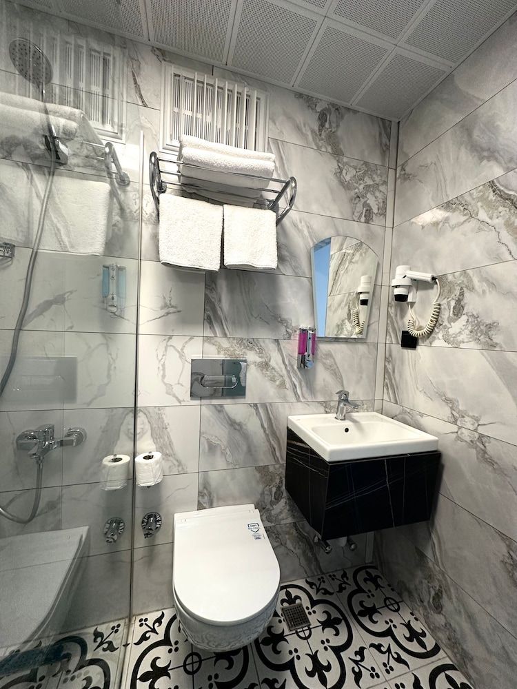 Ale Park Hotel Deluxe Room, 1 Bedroom 4