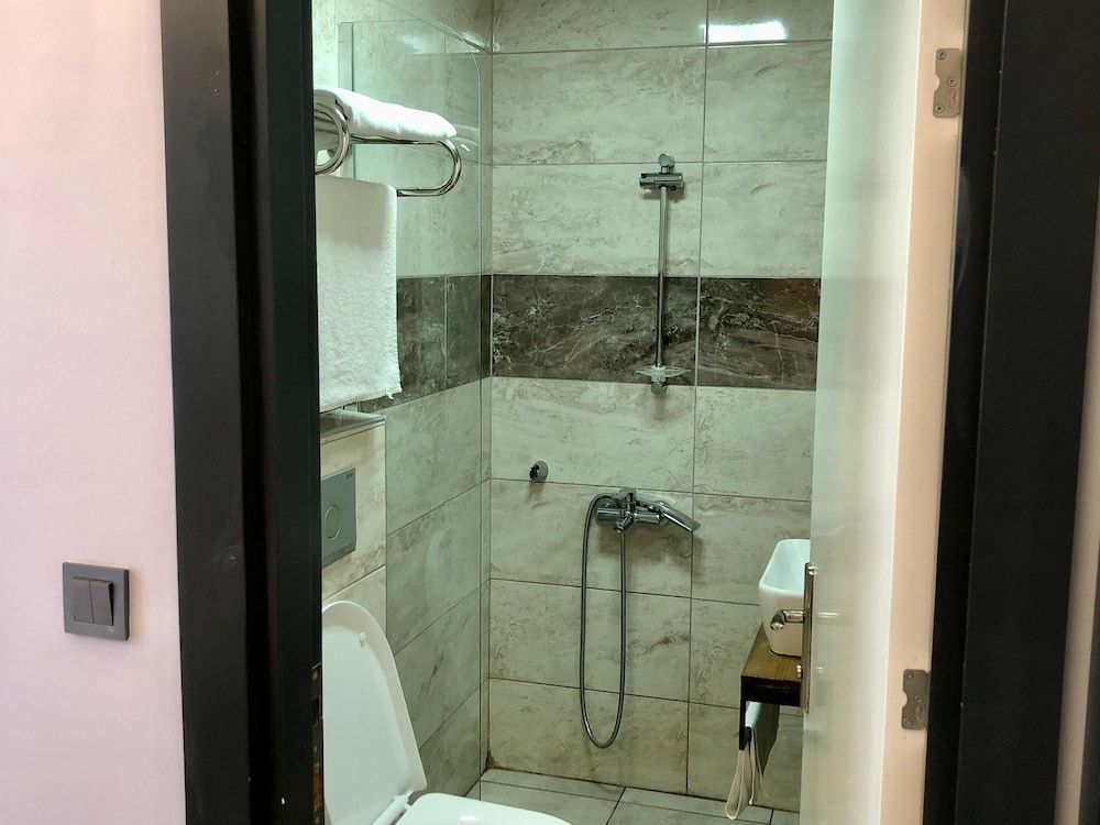 Af-Ra Hotel Economy Room 8