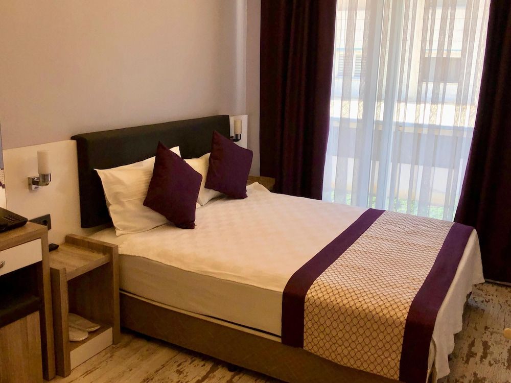 Af-Ra Hotel Economy Room 5