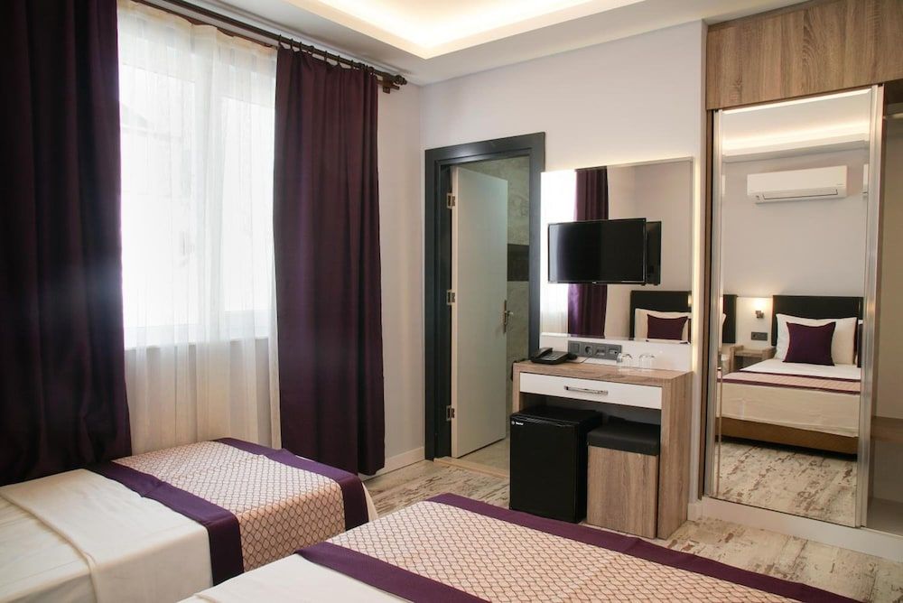 Af-Ra Hotel Economy Room 9