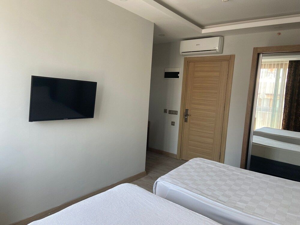 Zeynel Hotel Standard Twin Room 6