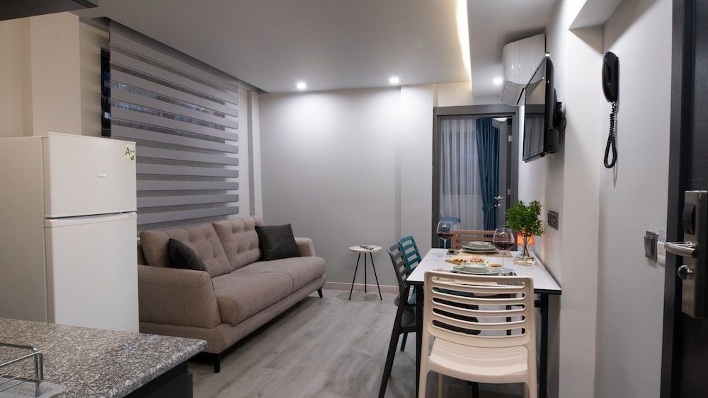 undefined Opera Suites 2