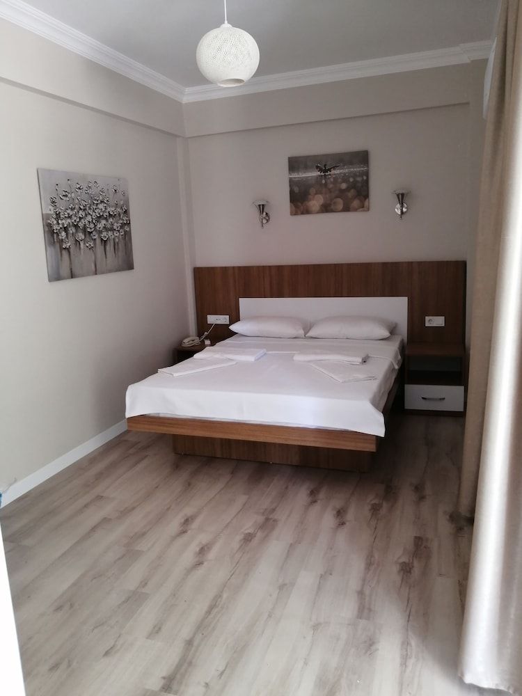 REGA OTEL Family Room, Non Smoking, Park View 3