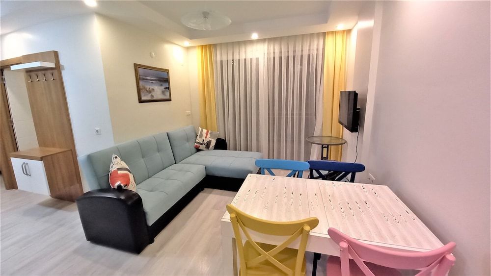 undefined Mango Suite Apartment 10
