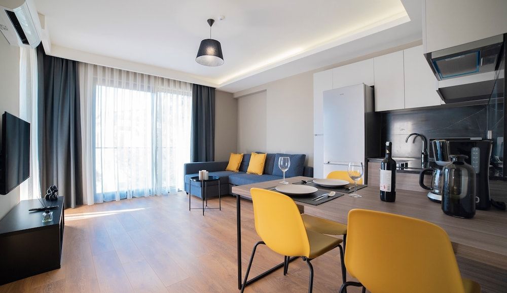 undefined Vesta Rooms 3