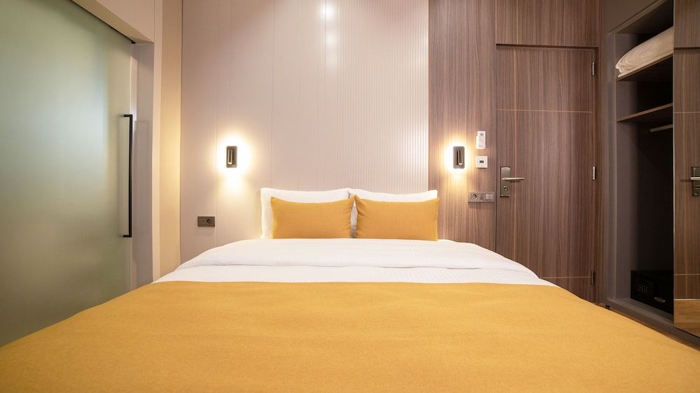 undefined Vesta Rooms 7