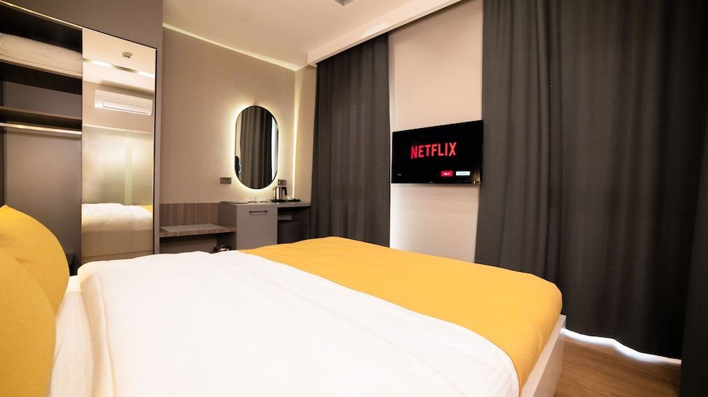 undefined Vesta Rooms 6