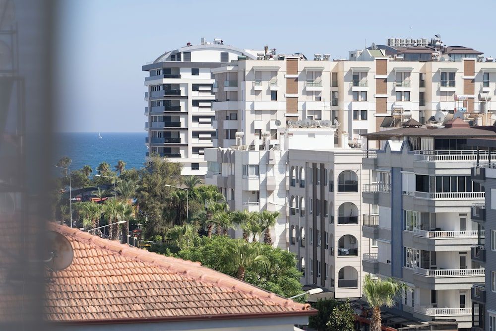 undefined Far Life Hotel 4