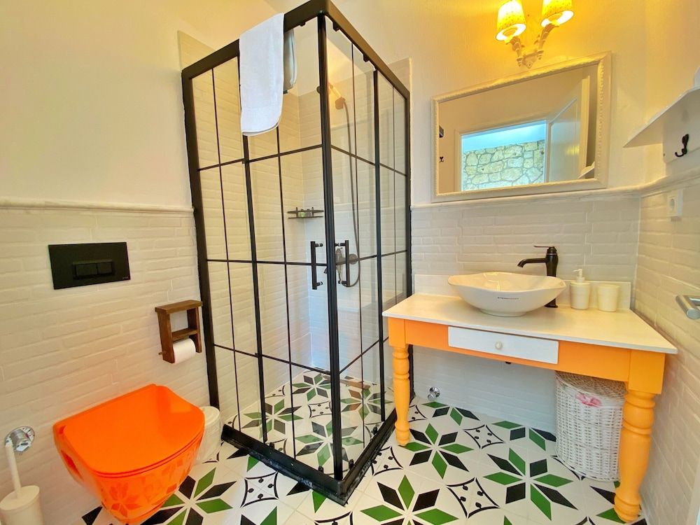 Kesre Otel Alacati Standard Double Room 8