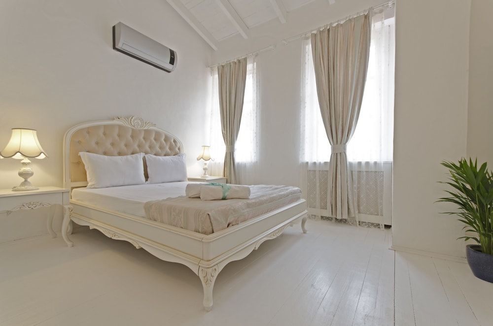 Alacati Roka Tas Otel Deluxe Room 9