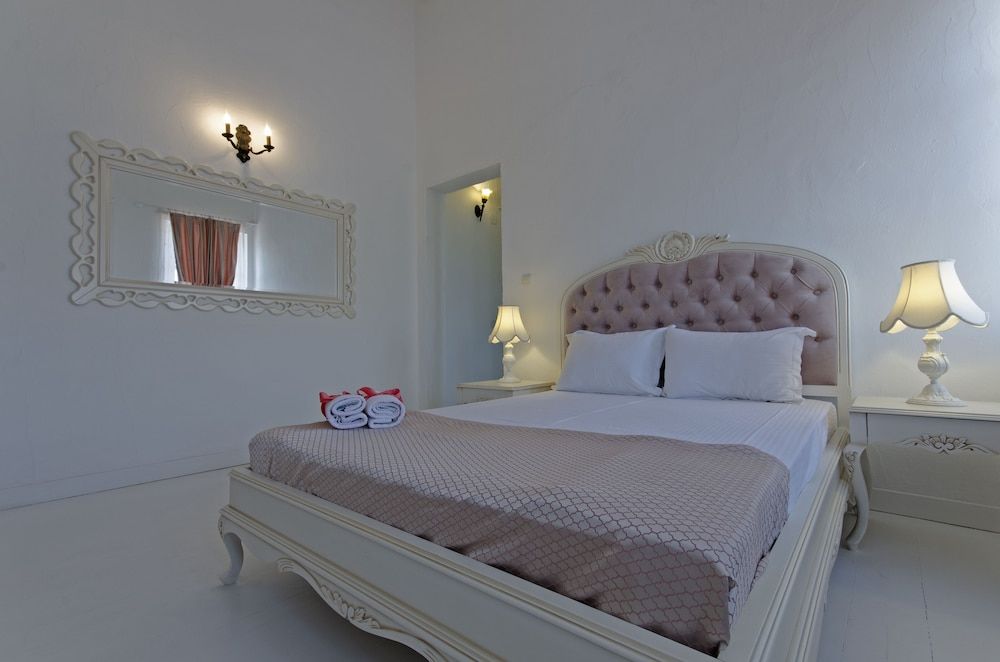 Alacati Roka Tas Otel Deluxe Room 6