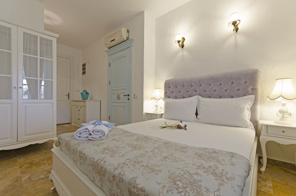 Alacati Roka Tas Otel Deluxe Room 3