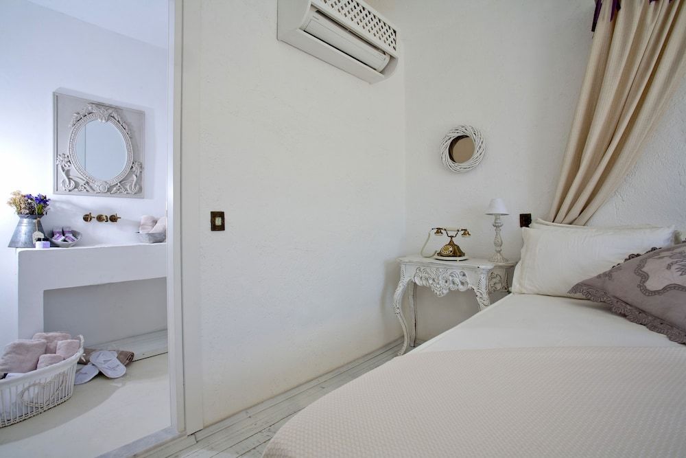 Hane Alacati Boutique Hotel Standard Room 9