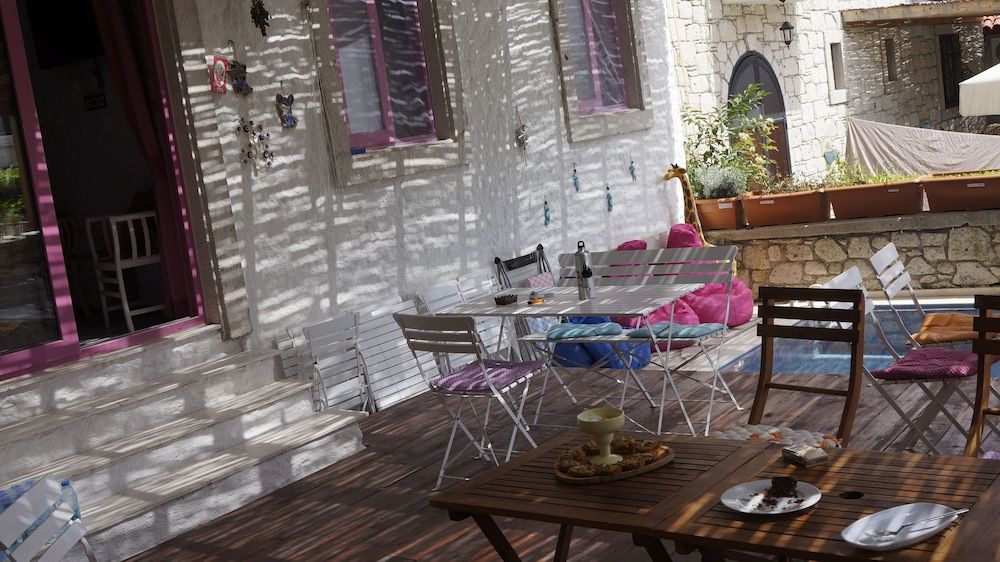 undefined Aladam Otel 10