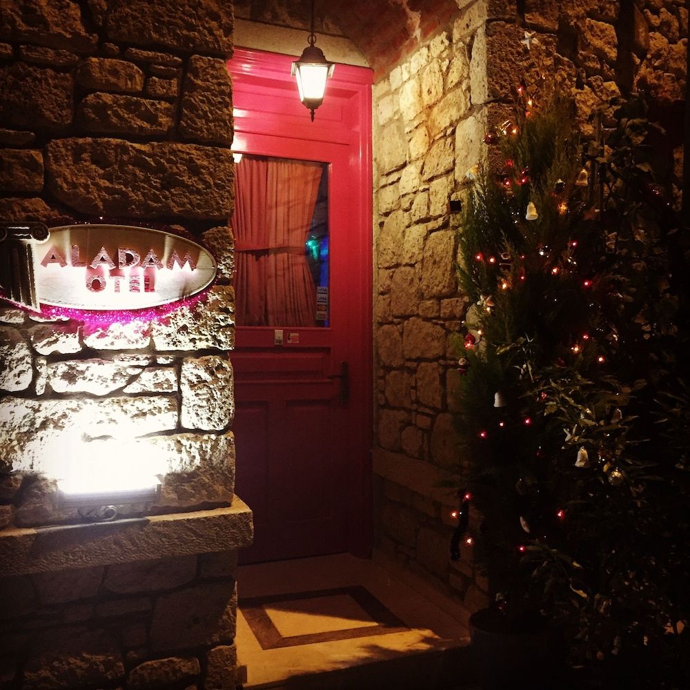 undefined Aladam Otel 6