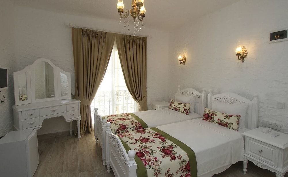 undefined Alya Mou Butik Otel