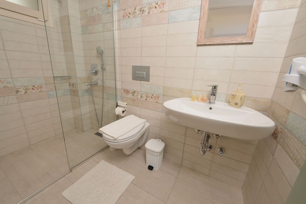 Economy Single Room, 1 Double Bed, Ground Floor (01)