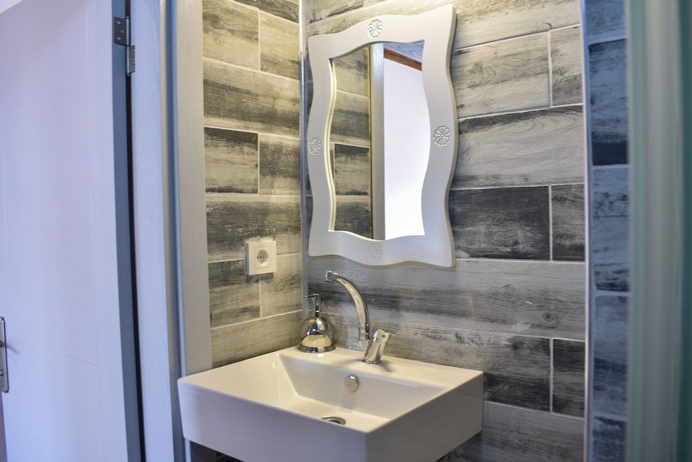 Alacati Butik Otelim Standard Quadruple Room 4