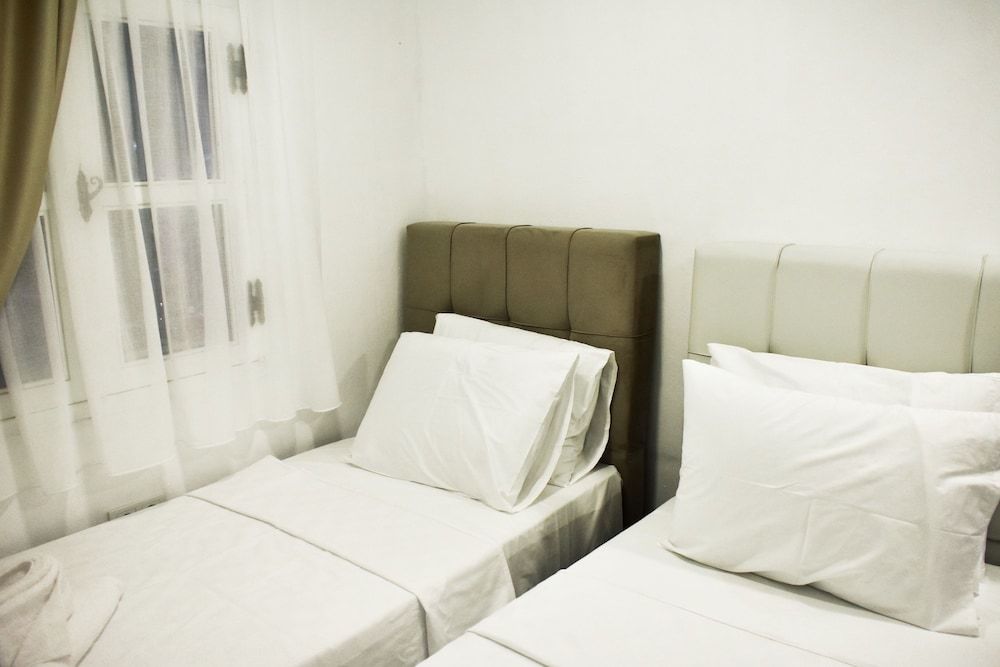 Economy Double or Twin Room, Garden View