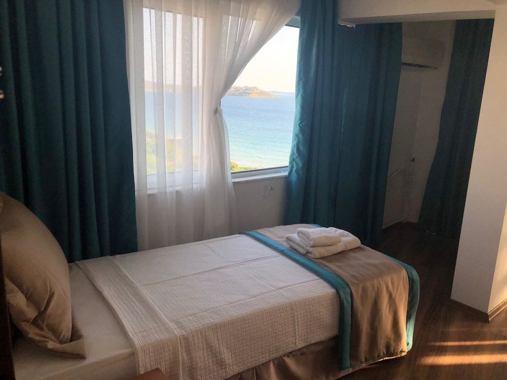 Kerasus Resort Hotel Suite, Terrace 3