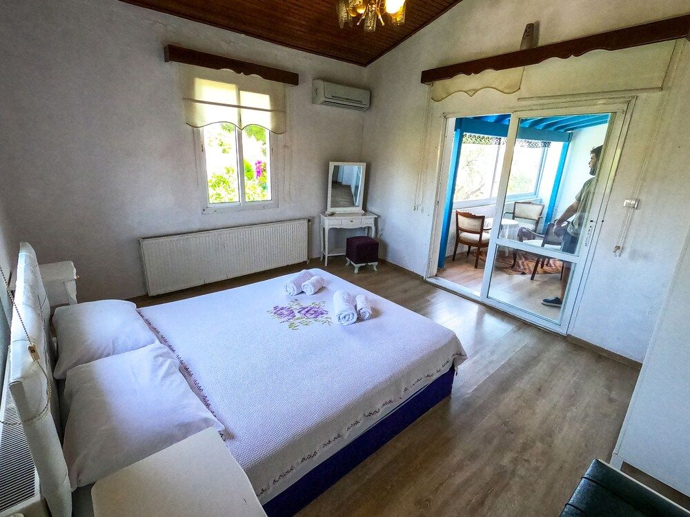 Zeren Alacati Deluxe Suite