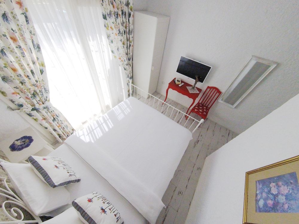 Morisi Konak Standard Double Room, Garden View 11