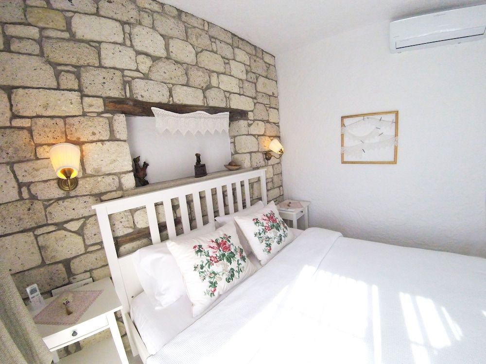 Morisi Konak Standard Double Room, Garden View 14