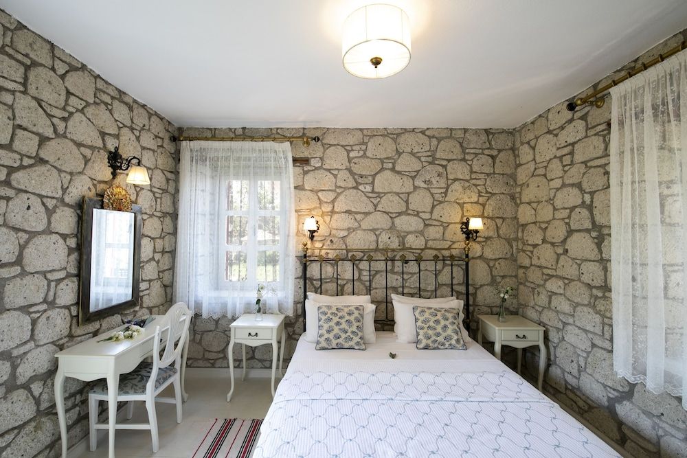 Mercan Kosk Alacati Standard Room 7